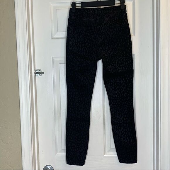 Good American Good Legs Crop Skinny Jeans Black Tonal Leopard Print Size 24 - Picture 7 of 10